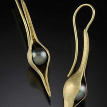 Load image into Gallery viewer, Women's Earrings Vintage Fashionable Creative